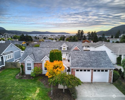 5609 Sugarloaf Street, Anacortes