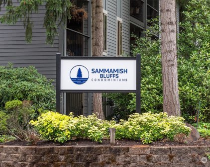 4727 W Lake Sammamish Parkway SE Unit #B305, Issaquah