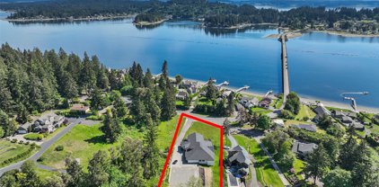 8009 Warren Drive NW, Gig Harbor